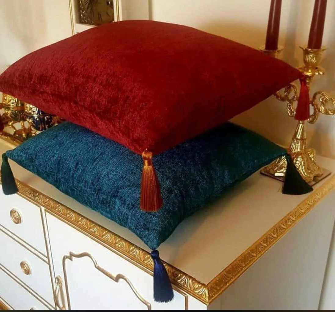 Throw Pillows and Soft Furnishing in Jos project detail 3
